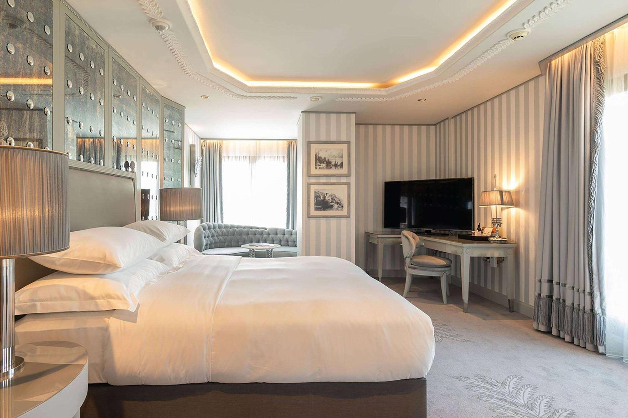 Wyndham Grand Istanbul Kalamis Marina Hotel Exteriör bild